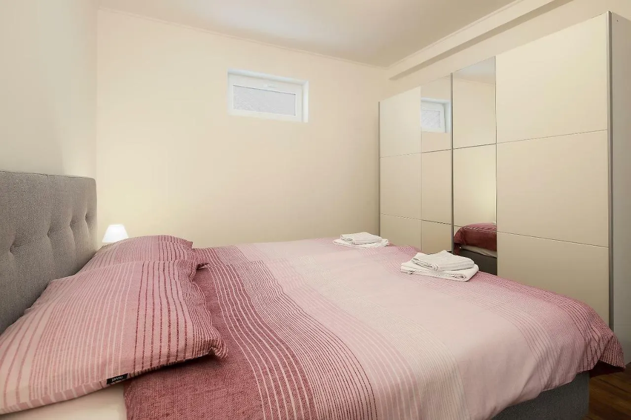 Apartments Galboka Nerezine Croatia