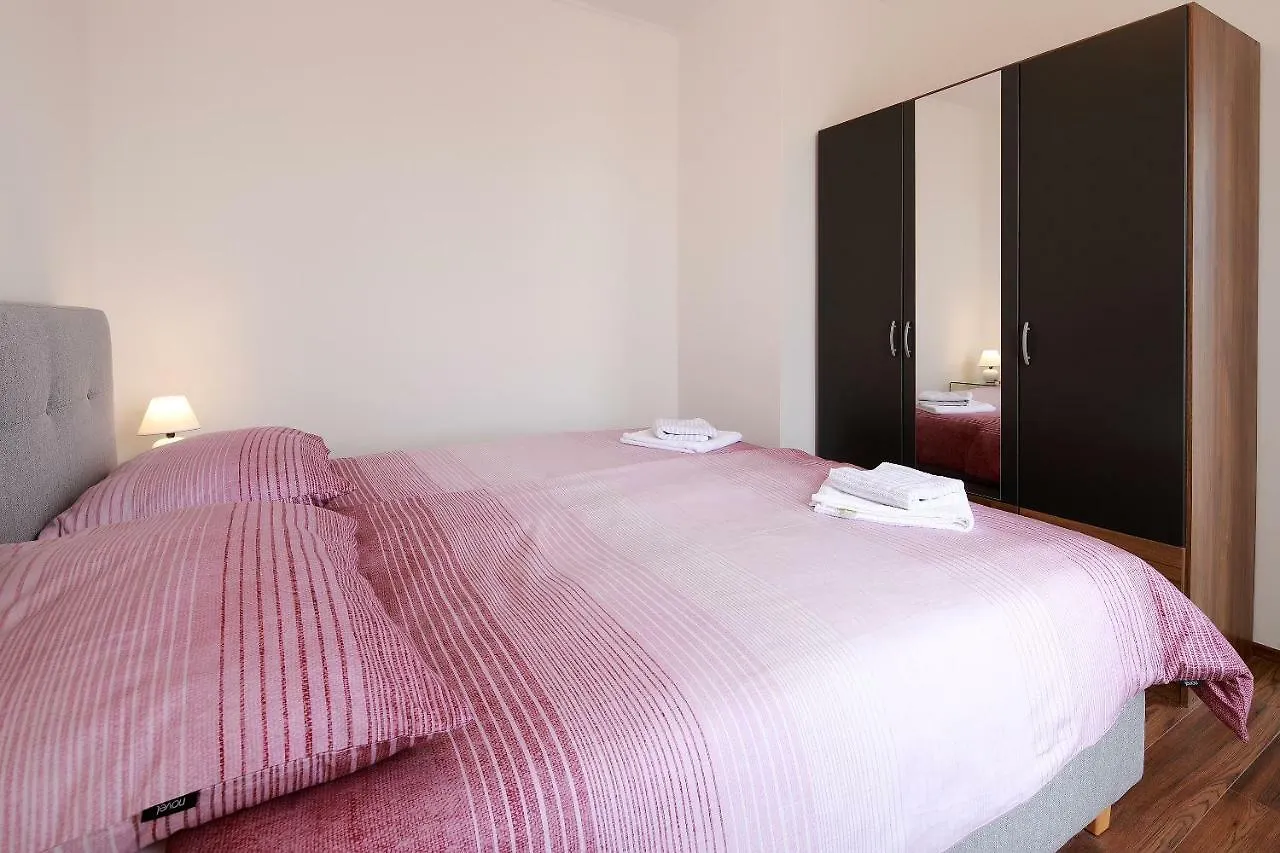 Apartments Galboka Nerezine Croatia