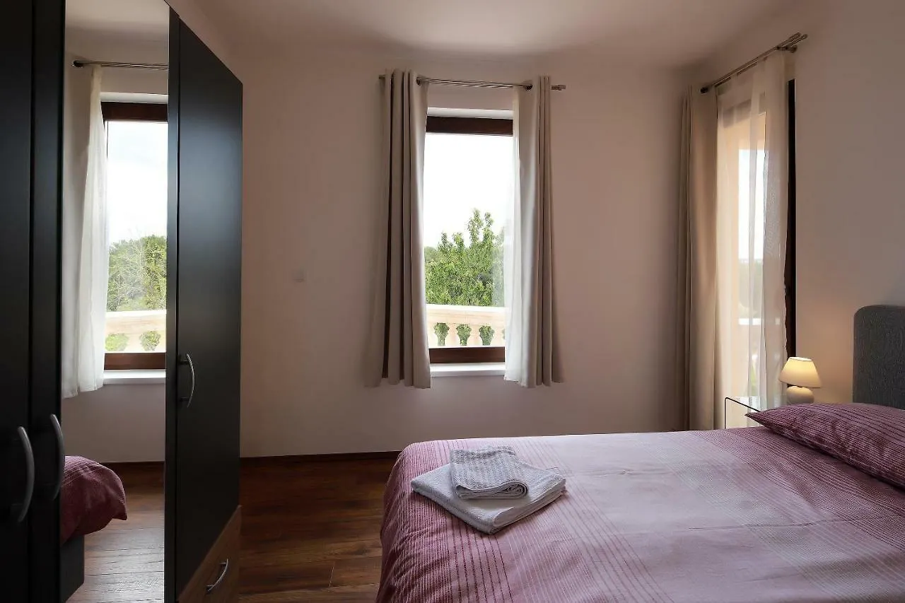 Apartments Galboka Nerezine