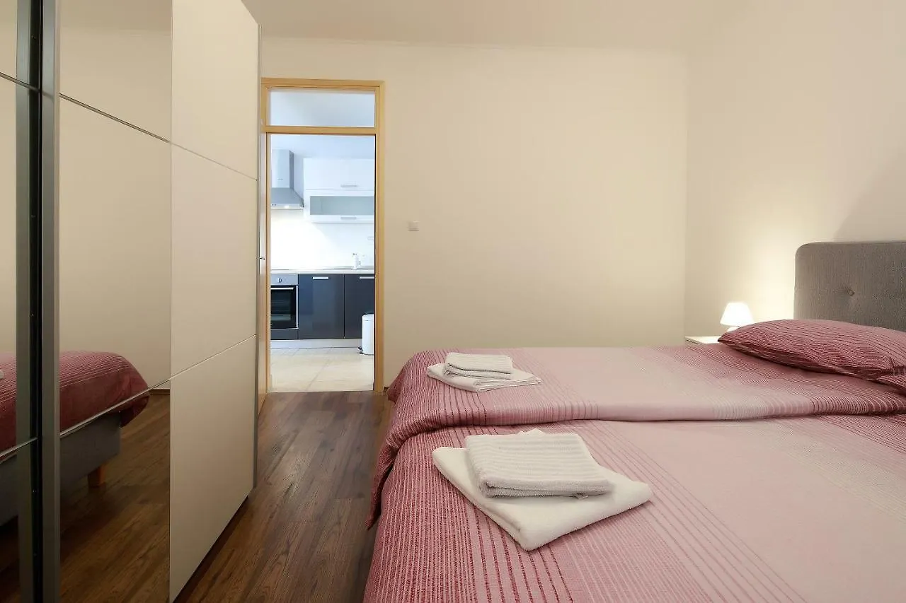 Apartments Galboka Nerezine
